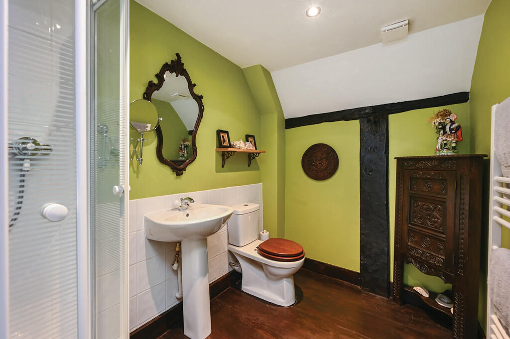 7 mermaid street ...