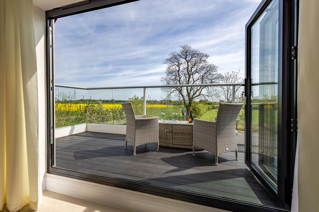 Bedrooms &amp; Bathrooms