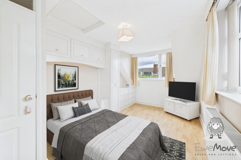 CAM05128G0-PR0019-STILL019-2