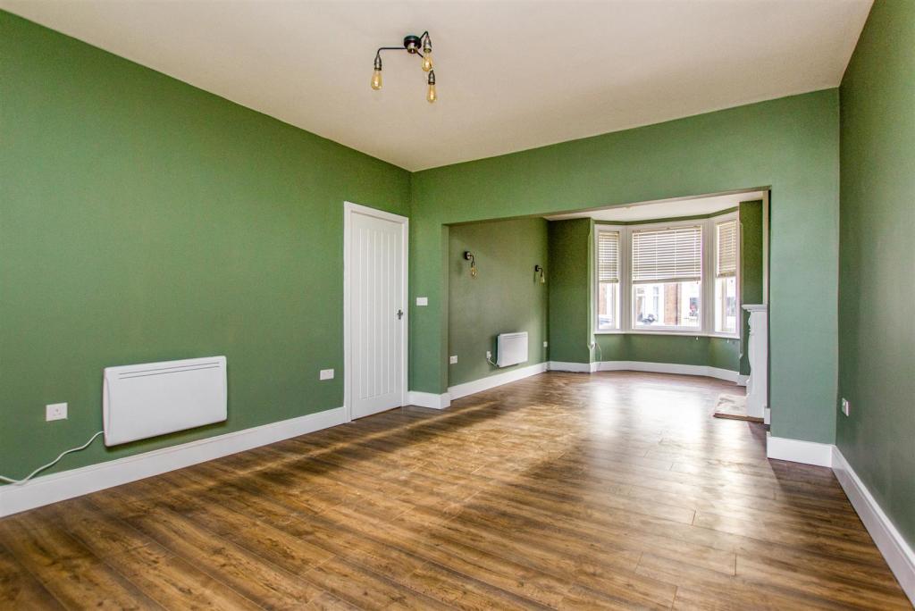 living room_4.jpg