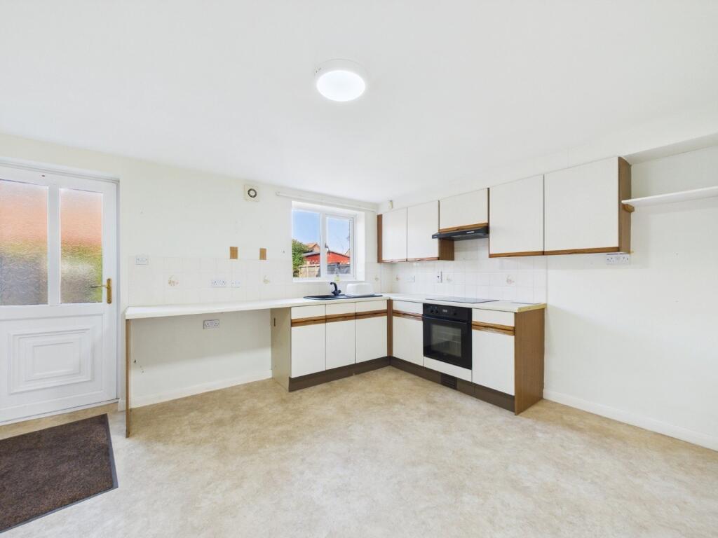 Kitchen/Dining Area