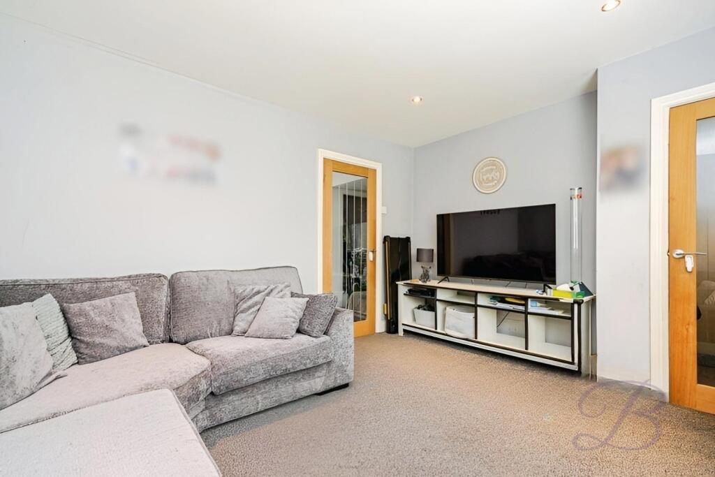 Troughbrook Road, Hollingwood, Chesterfield