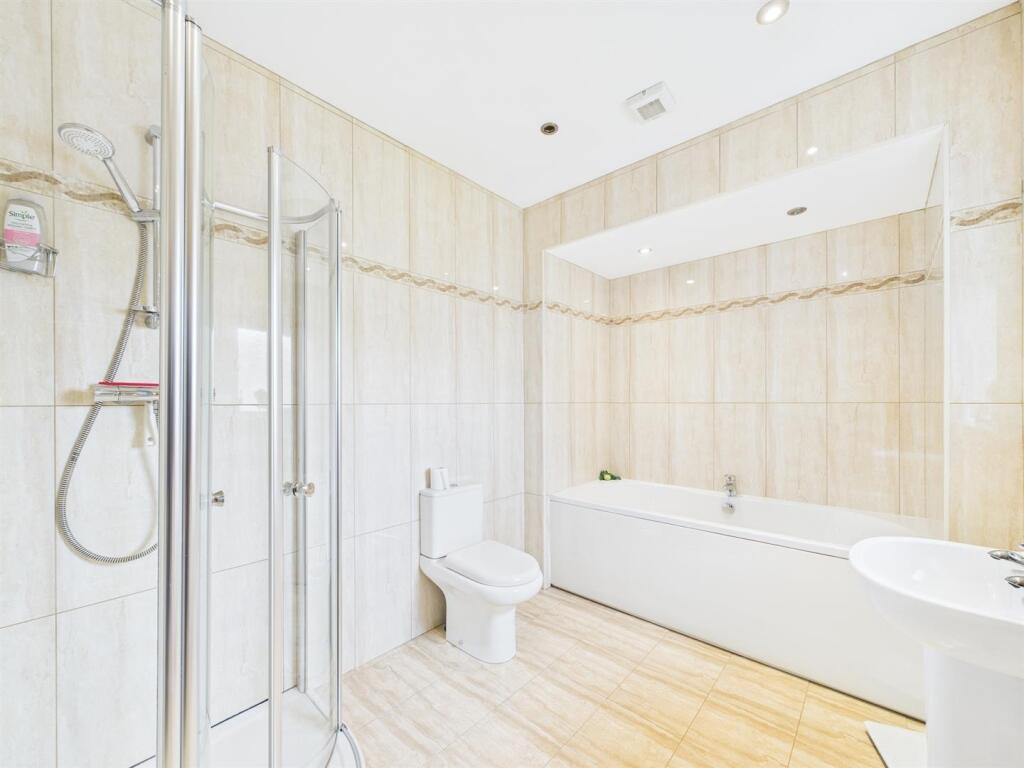 House Bath.jpg