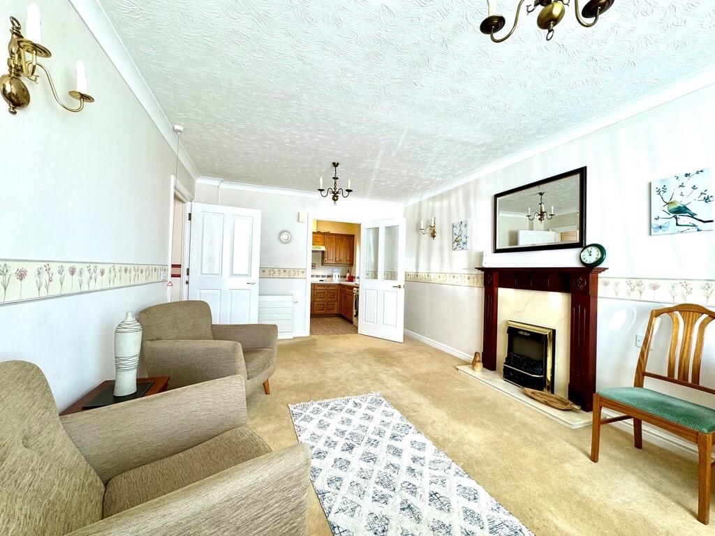 8 Alston Court li...