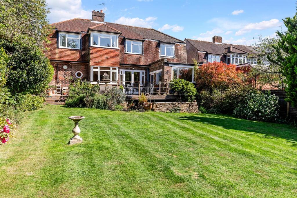 GREEN CURVE, 44 (3).jpg