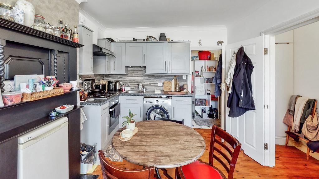 Kitchen/Dining - Alternative View