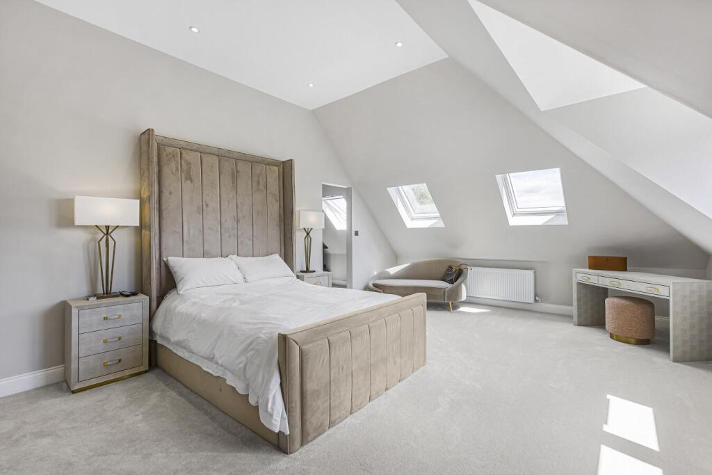 2 The Grove bed 1051329_preview.jpg