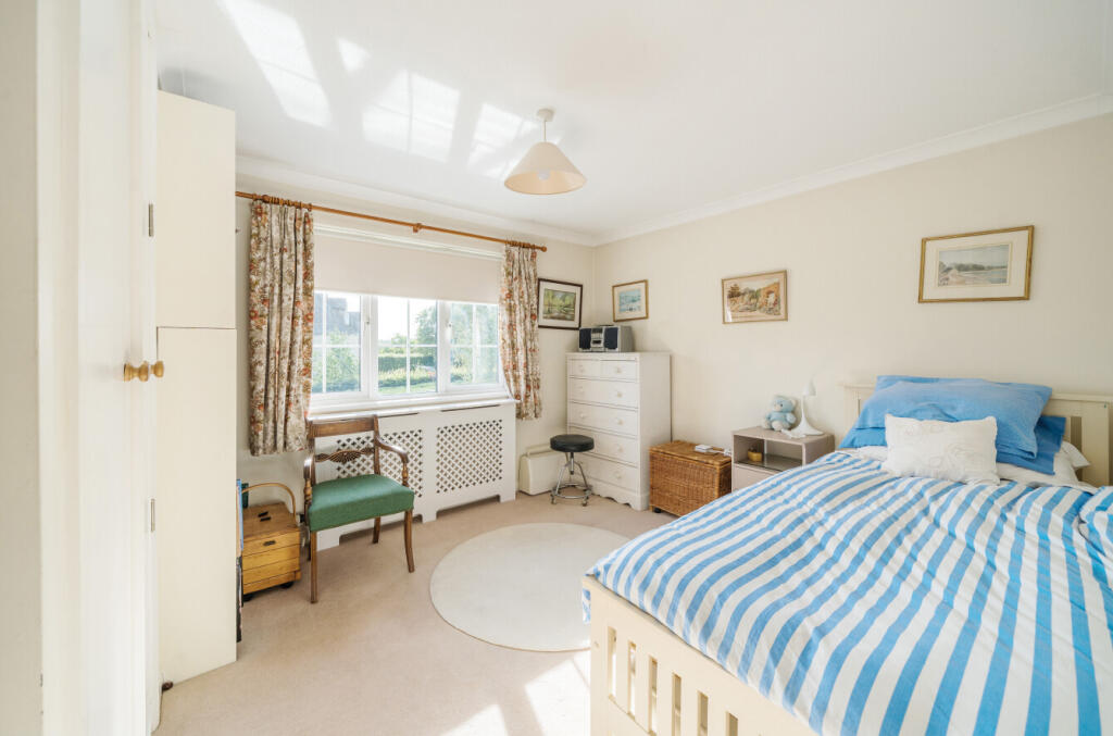 1319439-11-686829...