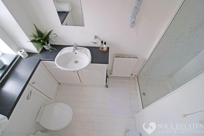 Master EnSuite