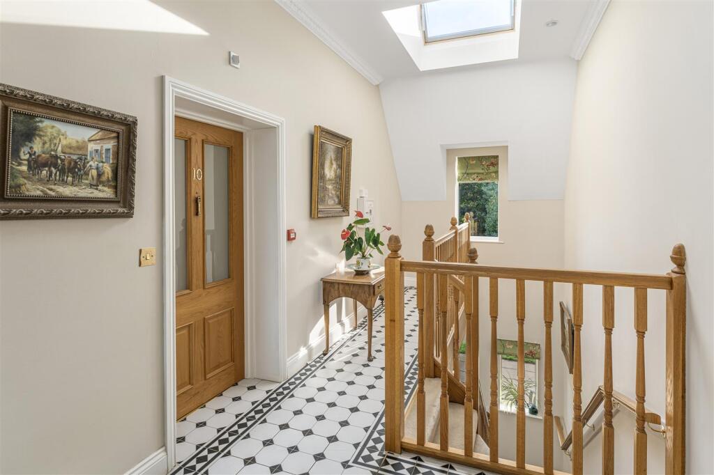 Apartment 10, Godswell Park, Bloxham-3.jpg