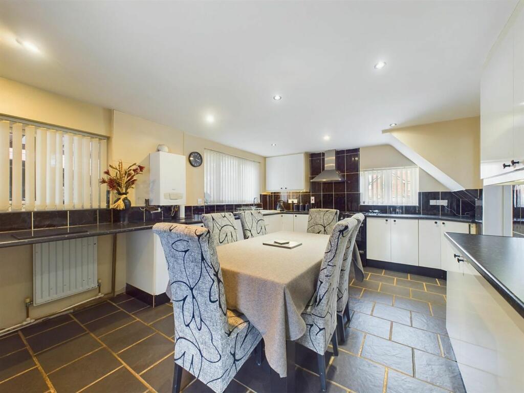 Dining Kitchen