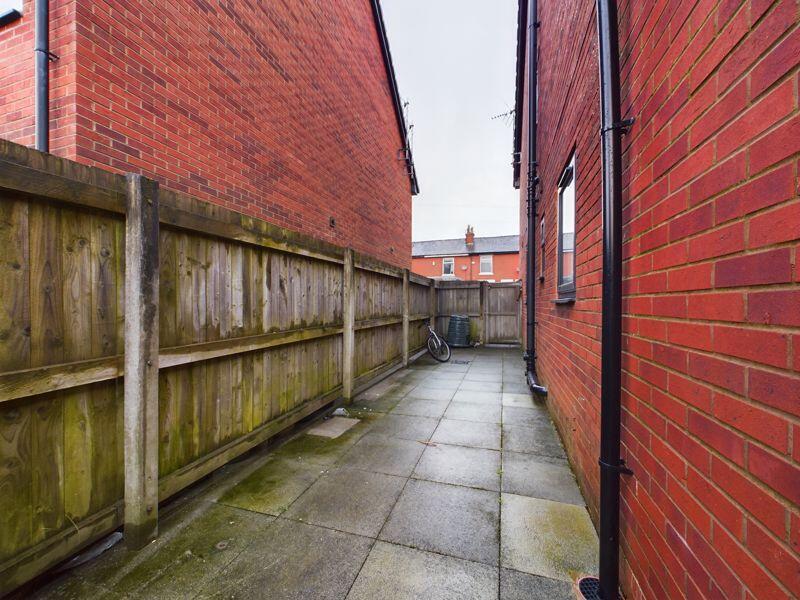 Photo 30