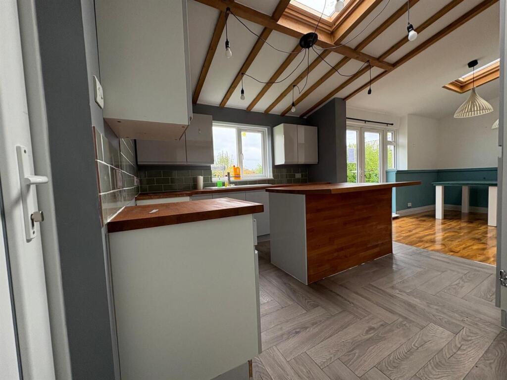 Photo 04-11-2025, 11 41 11 (4).jpg