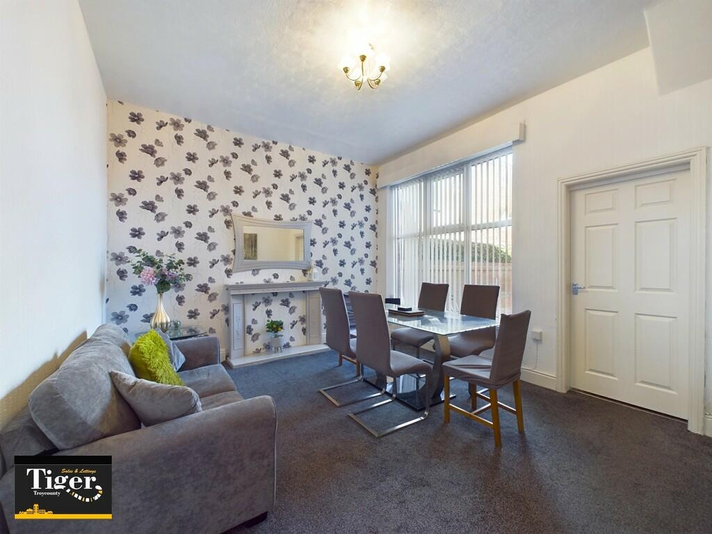 CAM03440G0-PR0152...