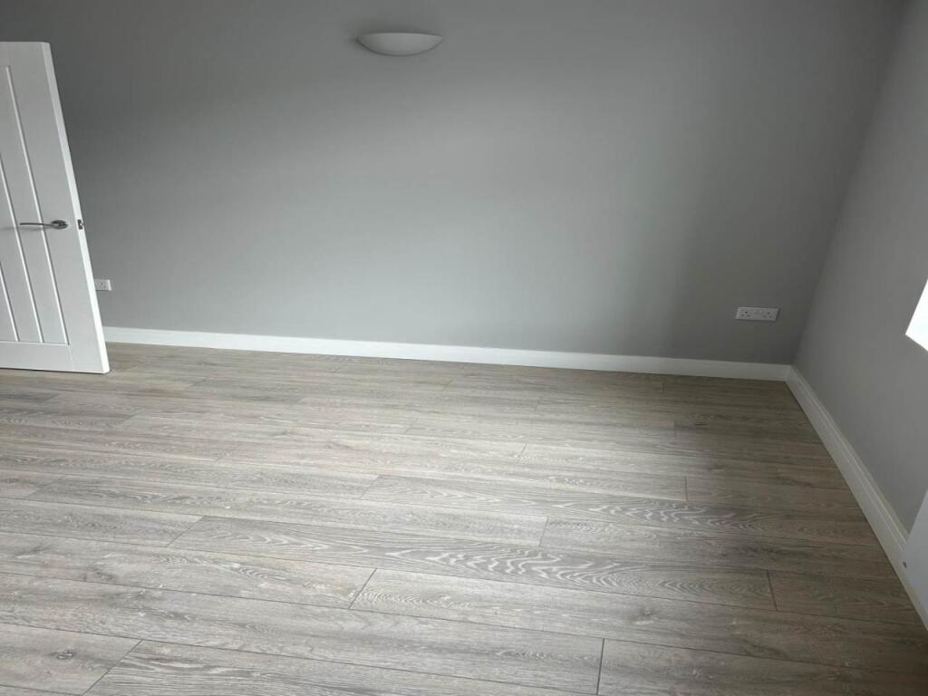 PHOTO-2025-10-07-16-