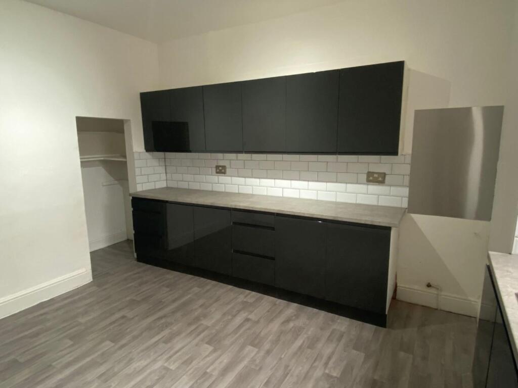Kitchen 3.jpg