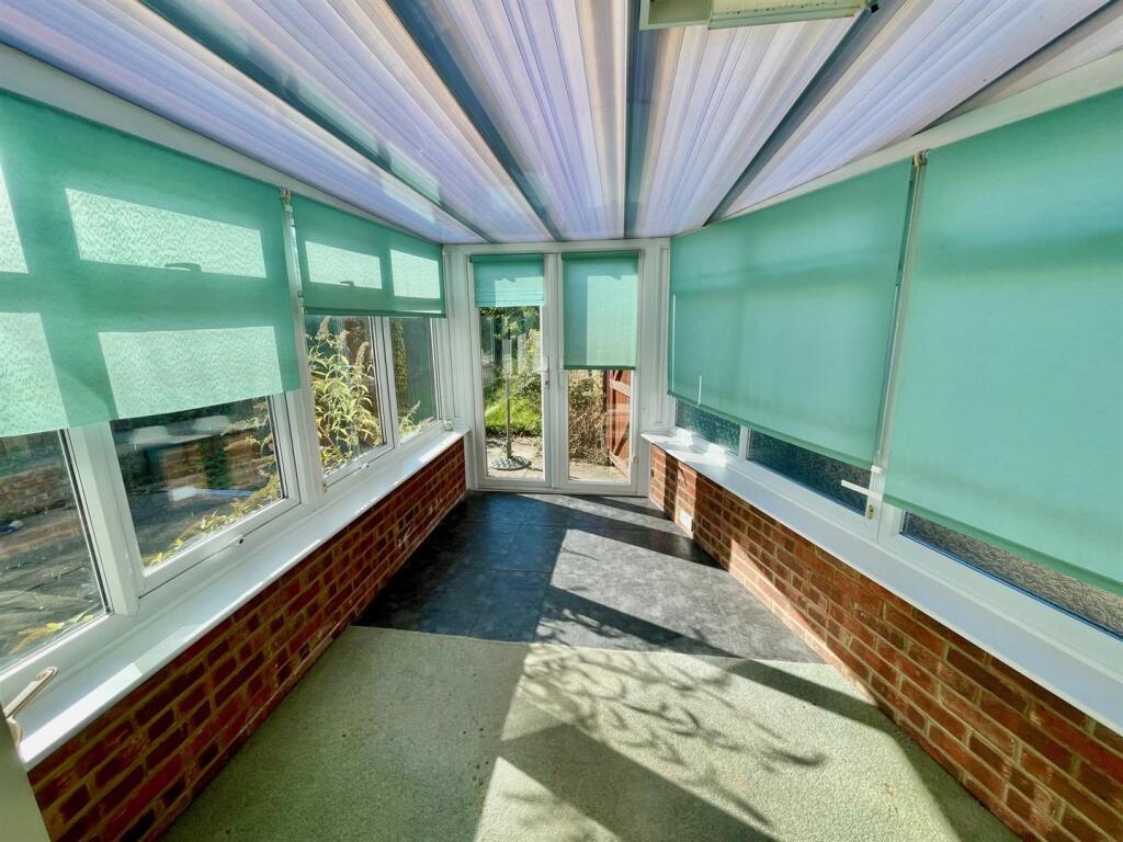 16 Sunnybank Rd Conservatory.jpg