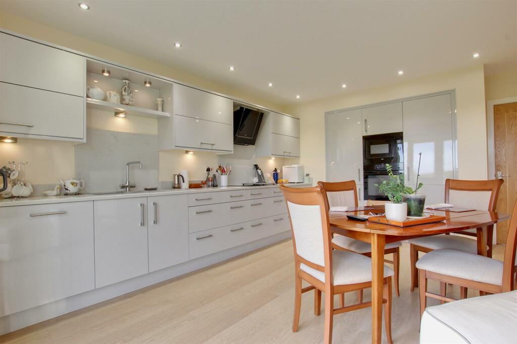 DAY ROOM &amp; KITCHEN
