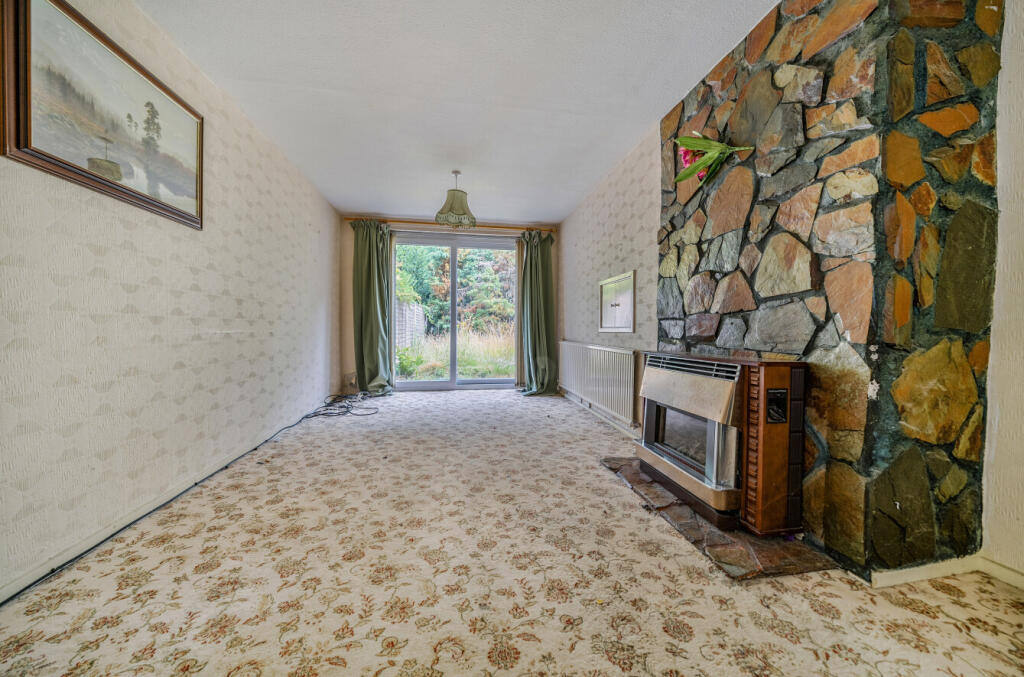 1304306-3-685e6b8...