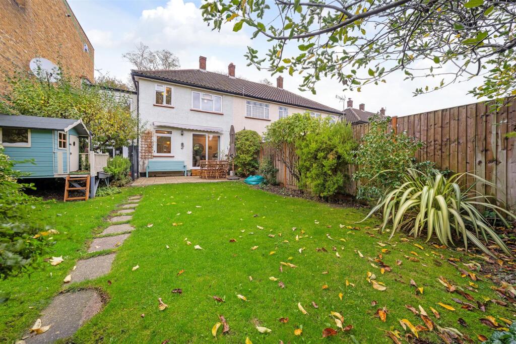 Queen Adelaide Road-13.JPG