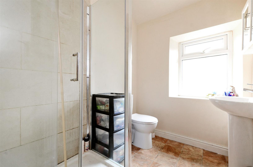 Whitham 167 shower room.png