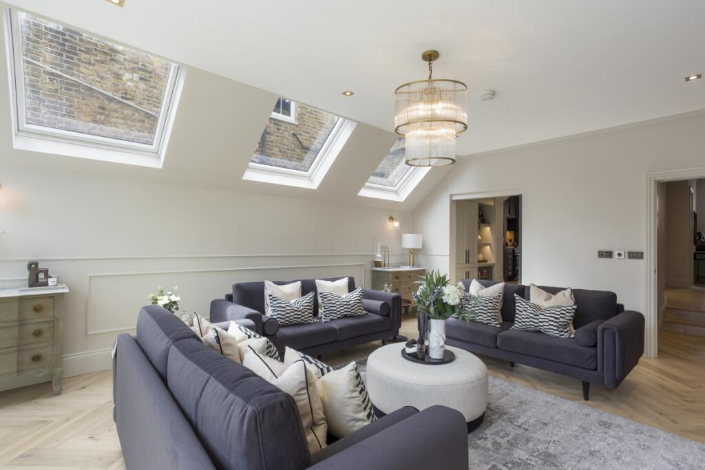 73098_205-Harvist...