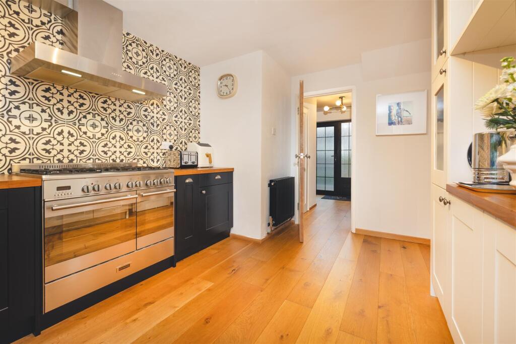 11 Loire Close, Ashby