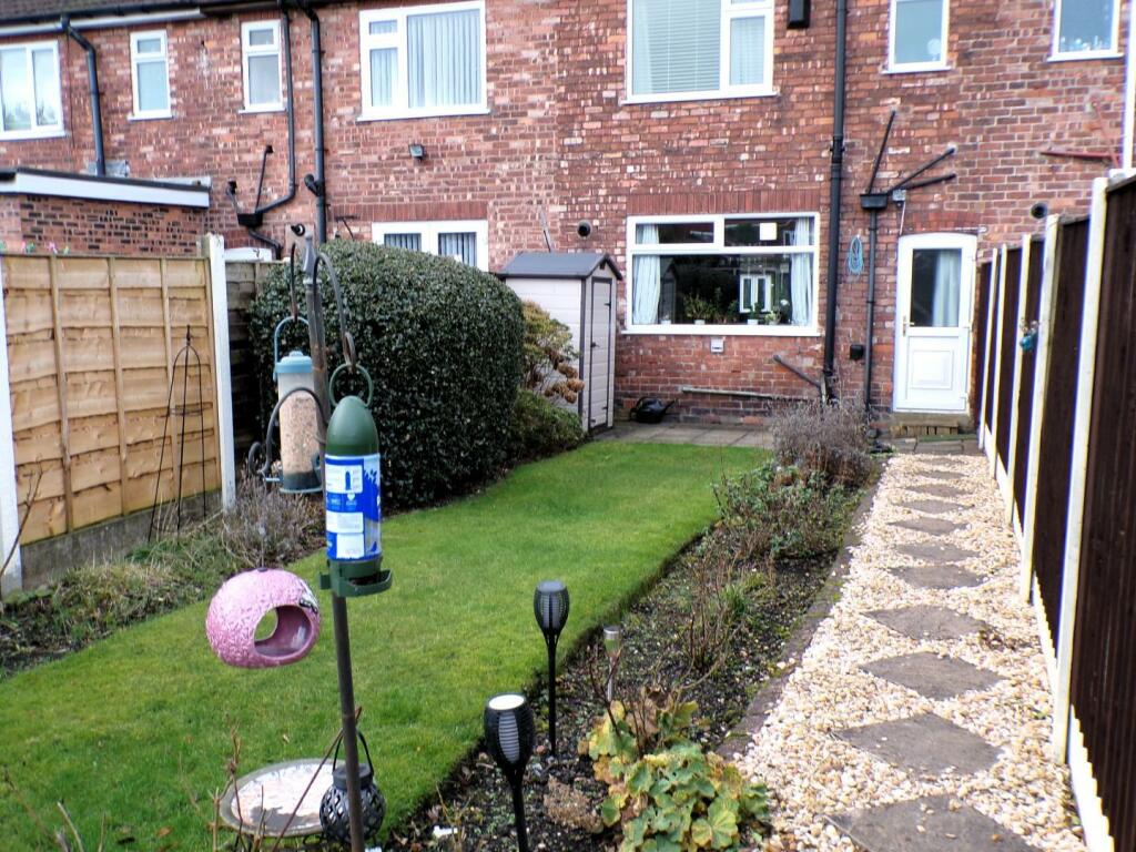 NormanSt35gdn3.JPG