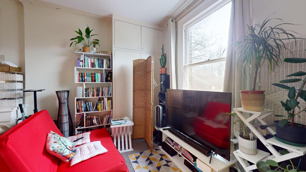57 Larkfield Road, Richmond, Surrey, TW9 2PG