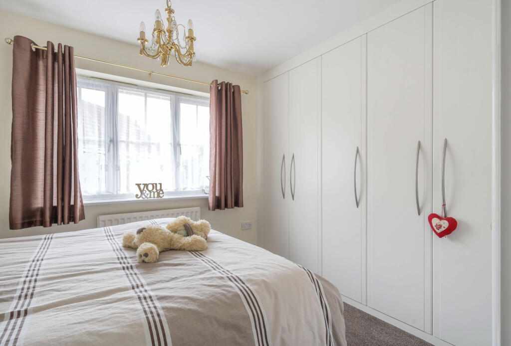 1328545-15-688263...