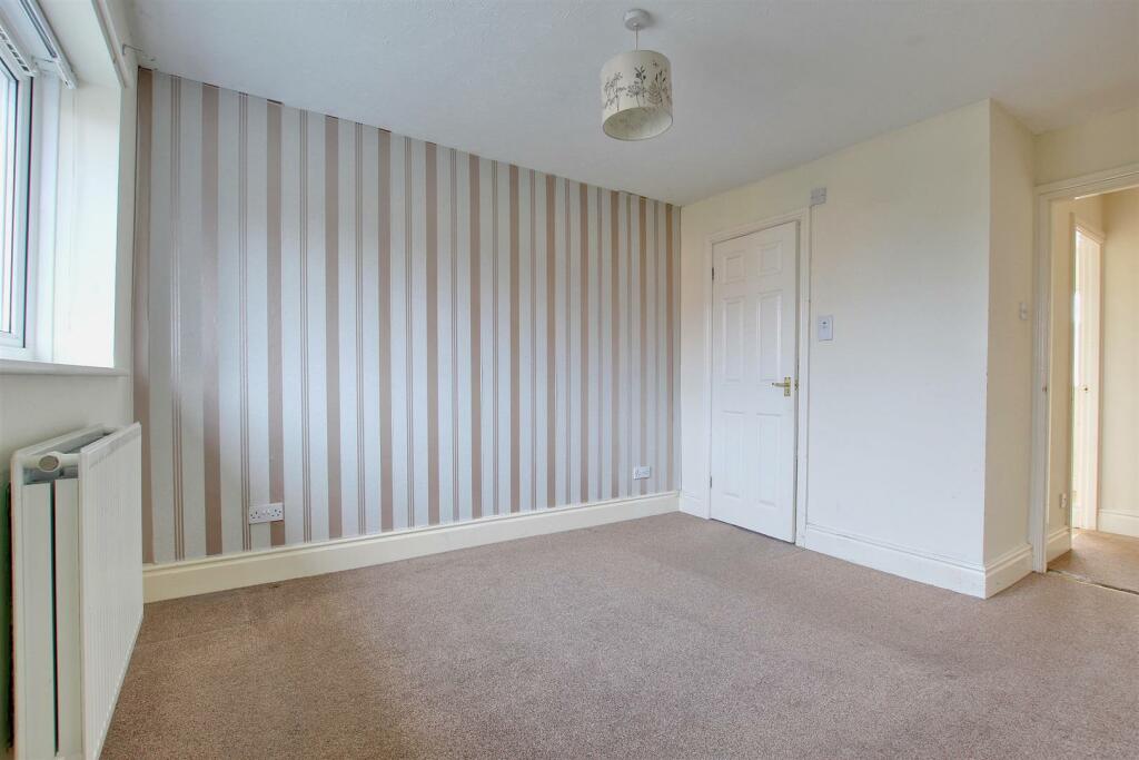 BEDROOM 1 (FRONT)