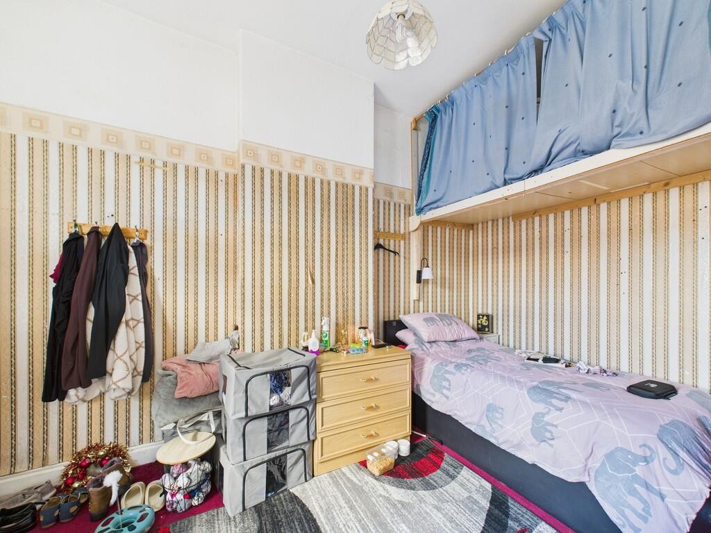 CAM01835G0-PR0295...