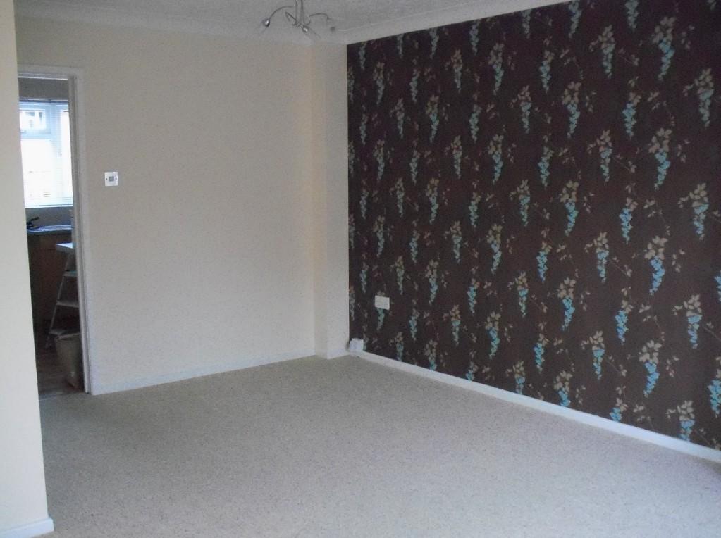 Sitting/dining room