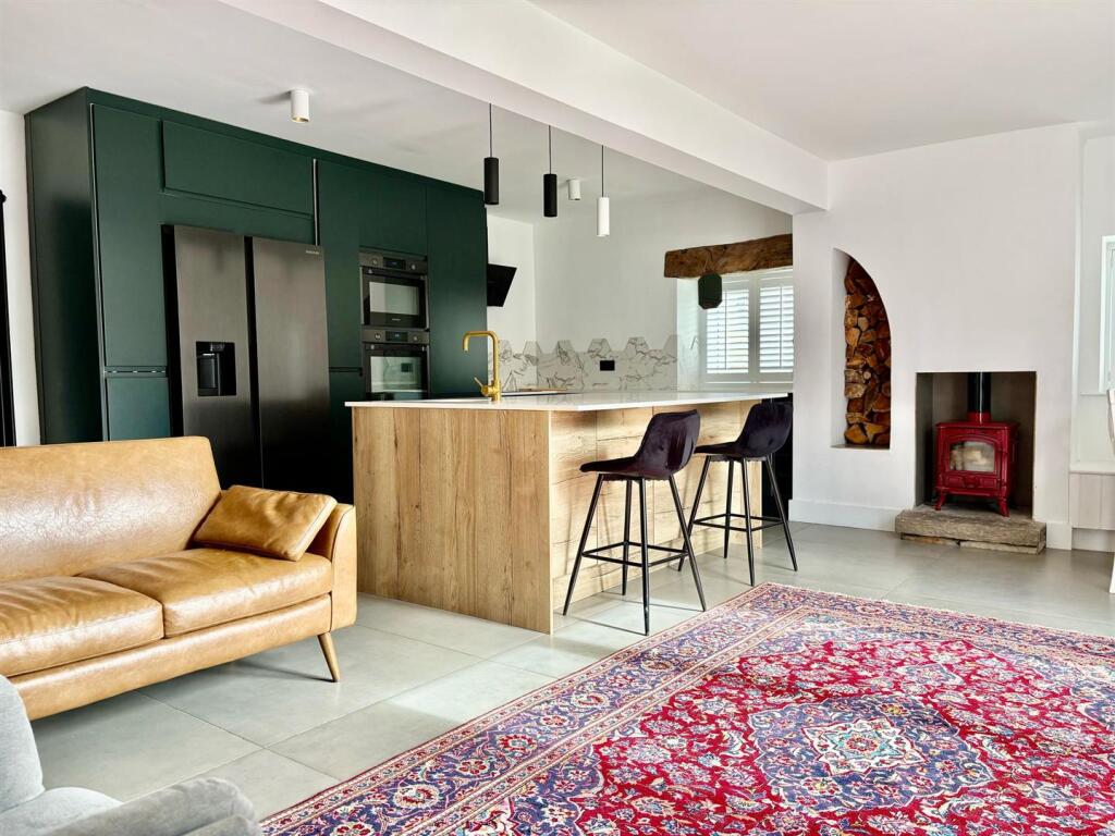 PHOTO-2025-03-25-14-26-17 2.jpg