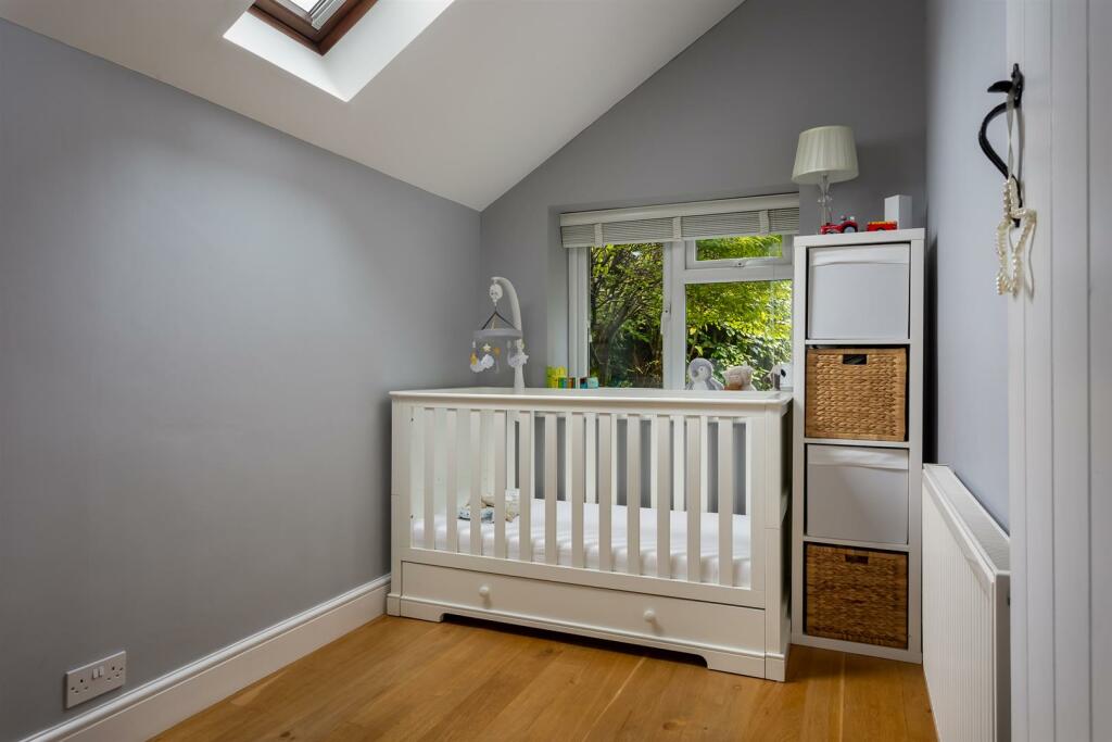 18 - 3 Itlay - GL7 7HZ - Web.jpg