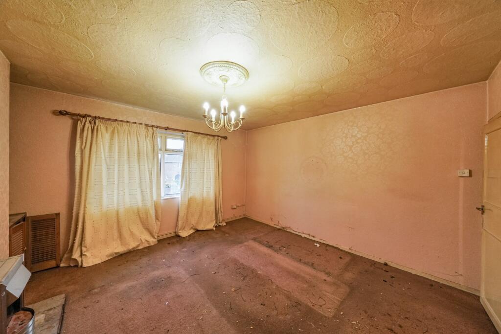 10 Hudson Rd, Hayes, Middlesex, UB3 5EL