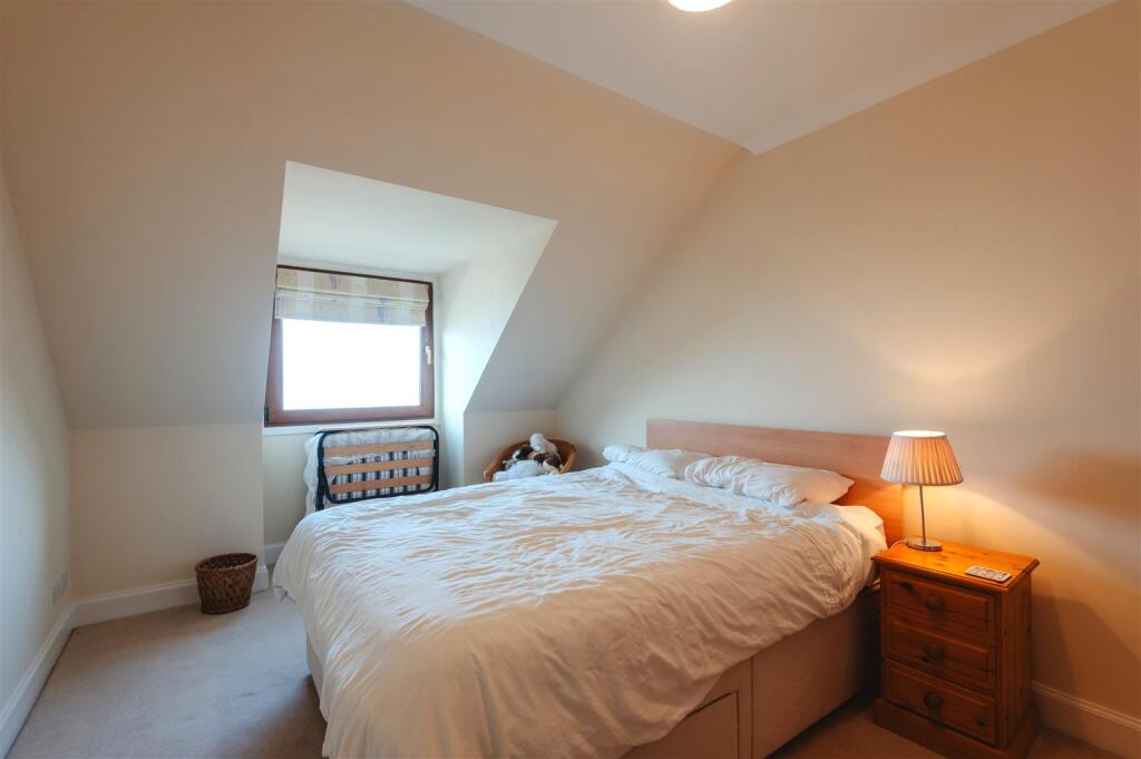 36_Turnberry_Avenue-5.jpg