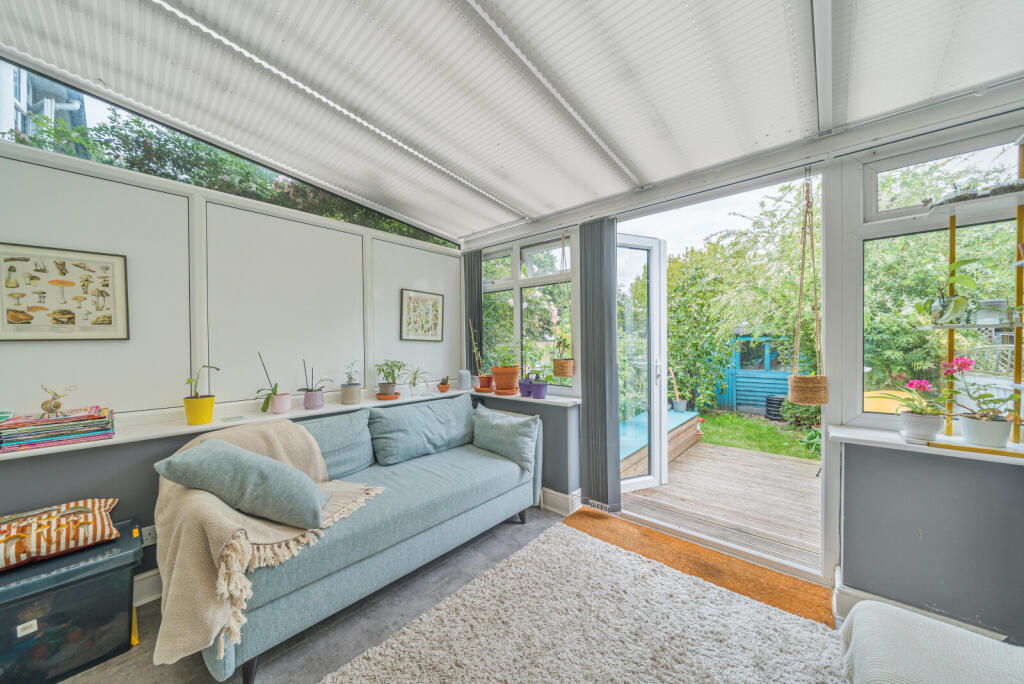 1330205-8-6883742...