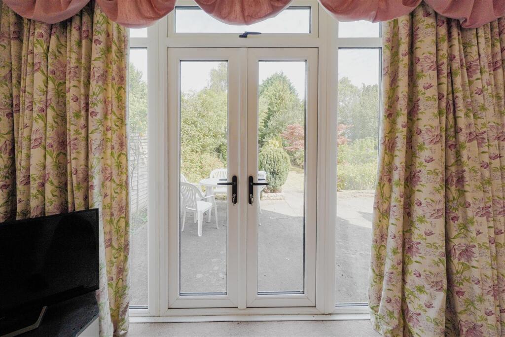 Through Lounge/Dining Room