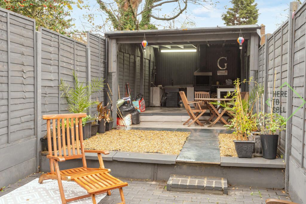 27 Lodge Lane N12 8JG-32