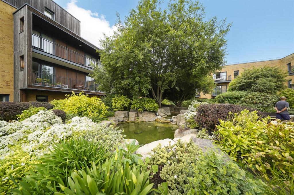 11 Johnson Court, 43 Meadowside - zfCtnwLHjztLCaZP
