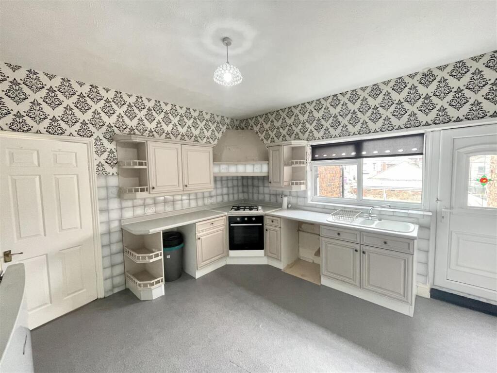 Kitchen breakfast room