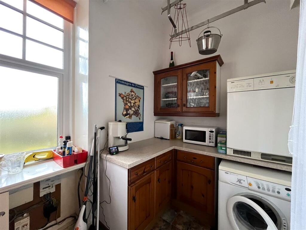 UTILITY ROOM