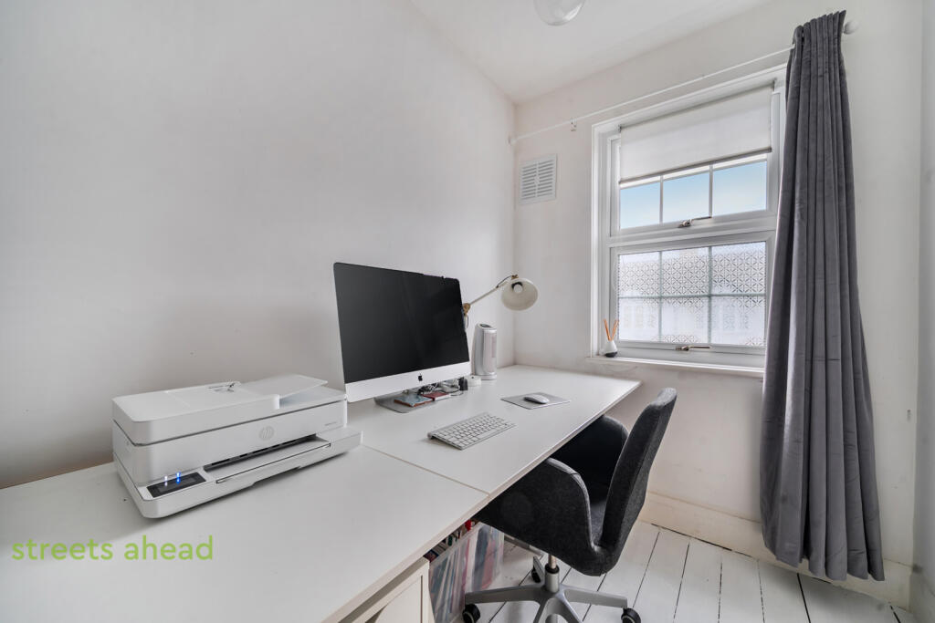 dda78257-ab72-4f0...