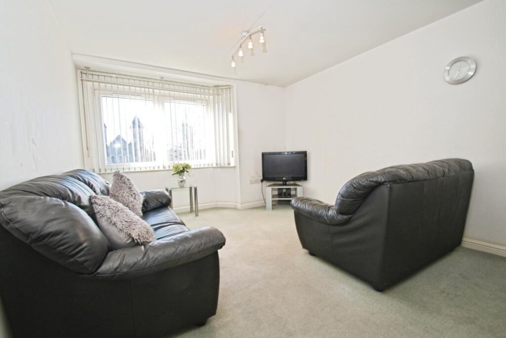 Living/Dining Area