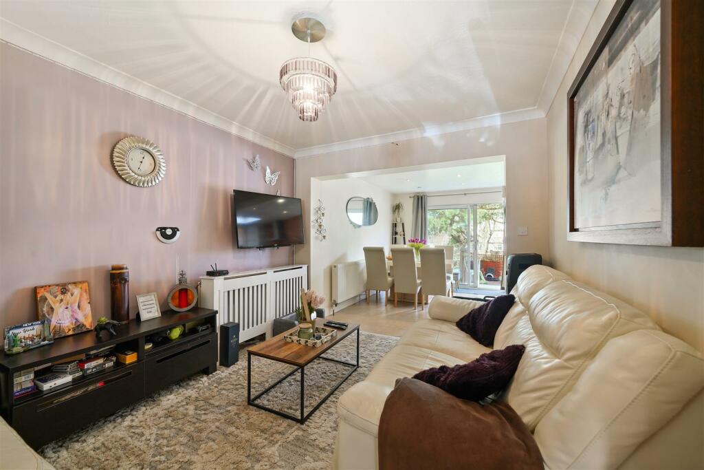 63 Danemead Grove Northolt, Ealing - PpxLLQvgEi2Vy