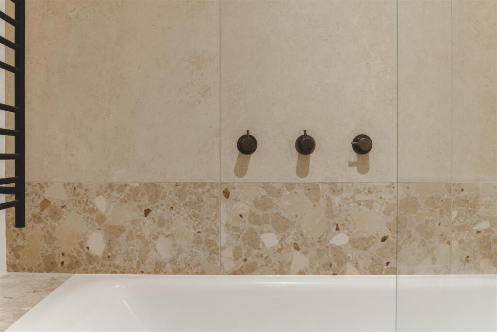 Clissold Close-7.jpg