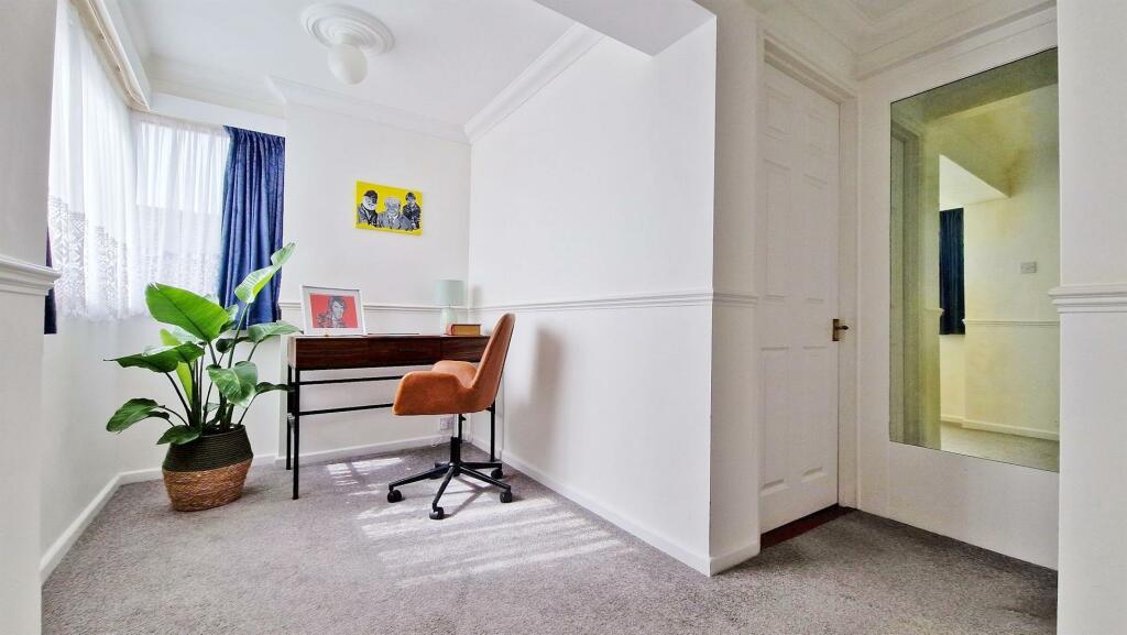 First Floor Landing/Study