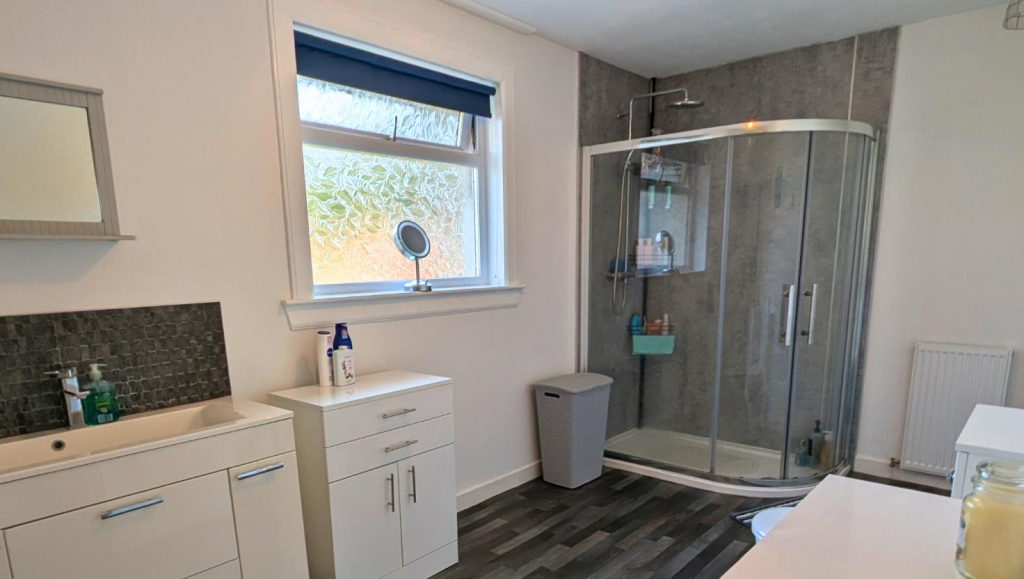 Shower Room.png