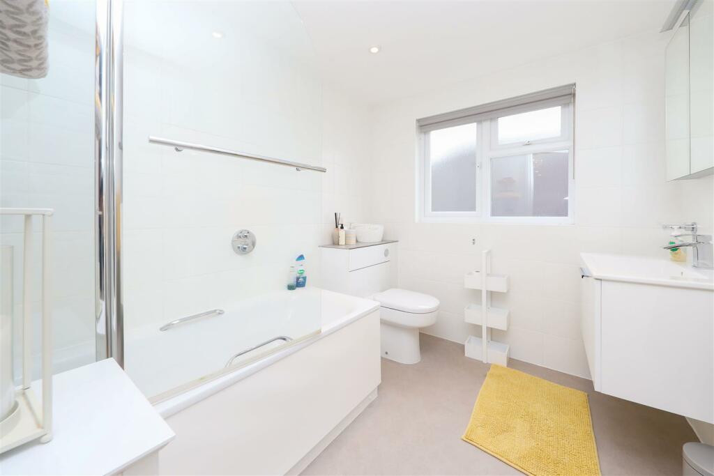 207 Eastcote Road (15) copy.jpg